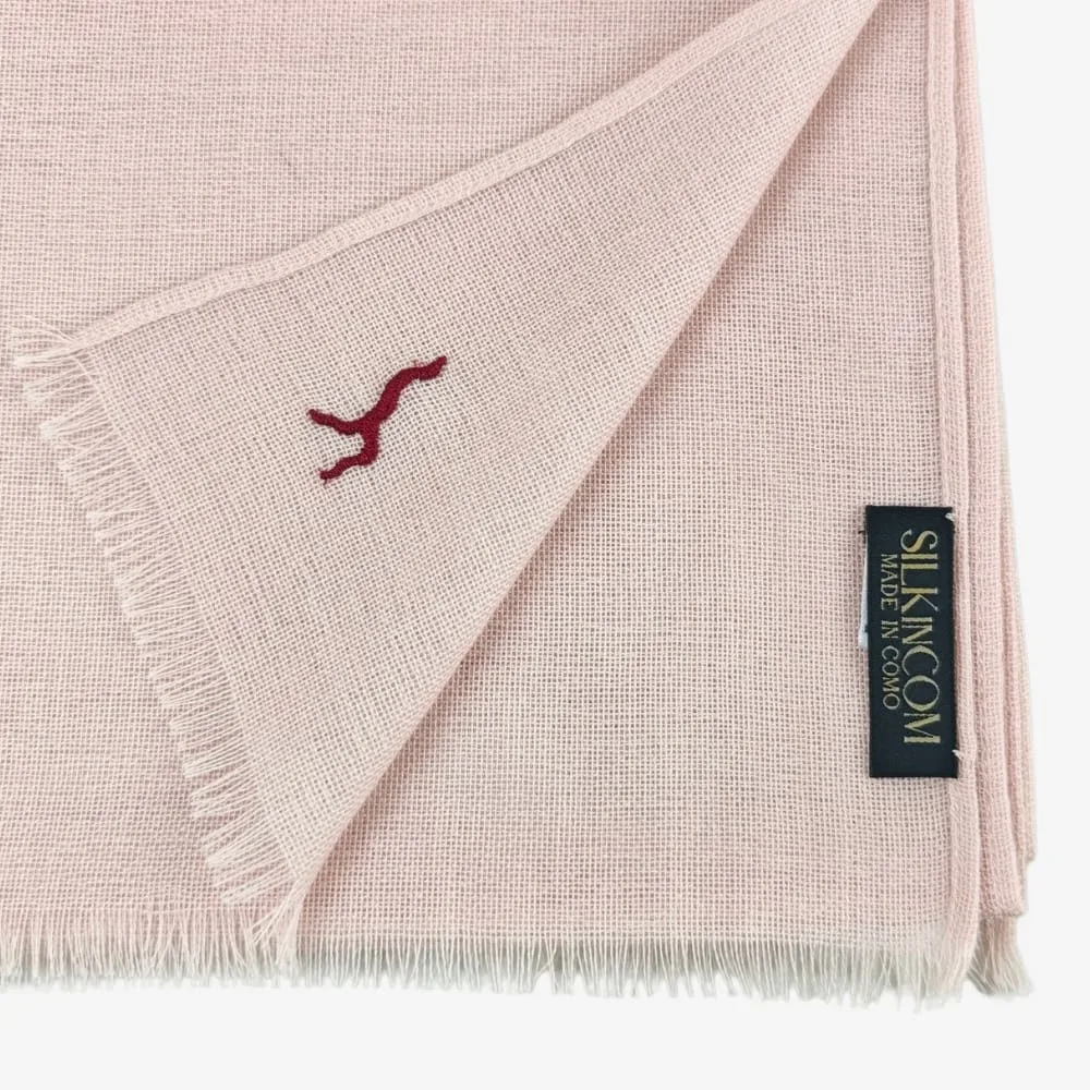 Bellagio Rosa Polvo — logo bordeaux Cachemir — vista 3